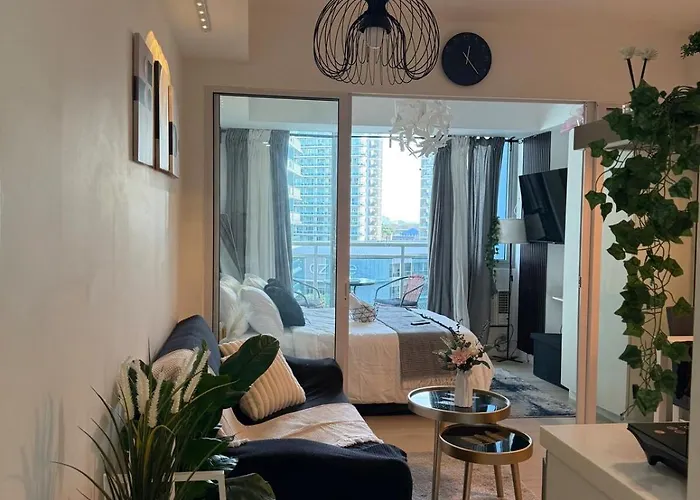 Apartamento Urban Luxe Staycation With Balcony Manila